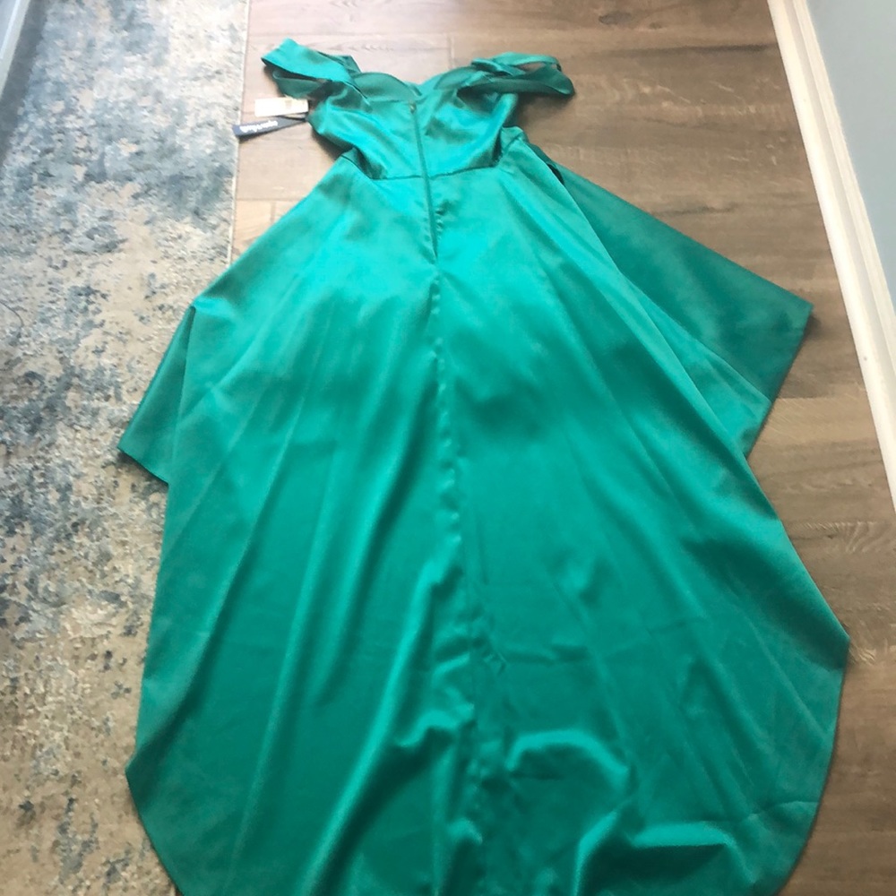 Emerald Green Formal Dress - Picture 2 of 2